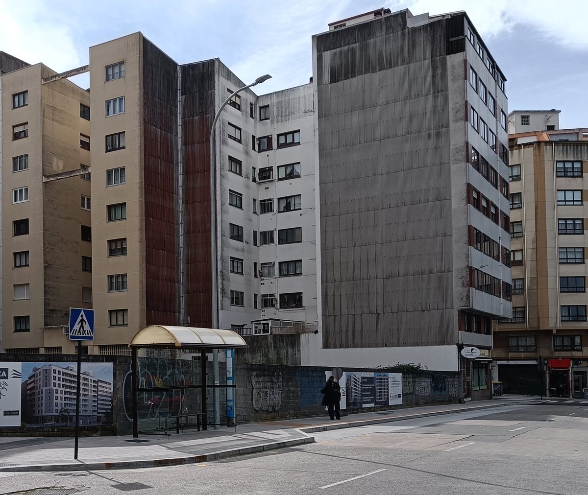 BlogBusurbano's tweet image. ¿Ya nos envías fotos
para ilustrar el post? 😃

"Obras en #SanPedroDeMezonzo (#Par129). #Lín4, #Lín5, #Lín20, #Lín24 y #LínUDC con paradas provisionales en #FernandoRey"

La imagen es un gancho... 😉
busurbano.blogspot.com/2025/03/Obras-…