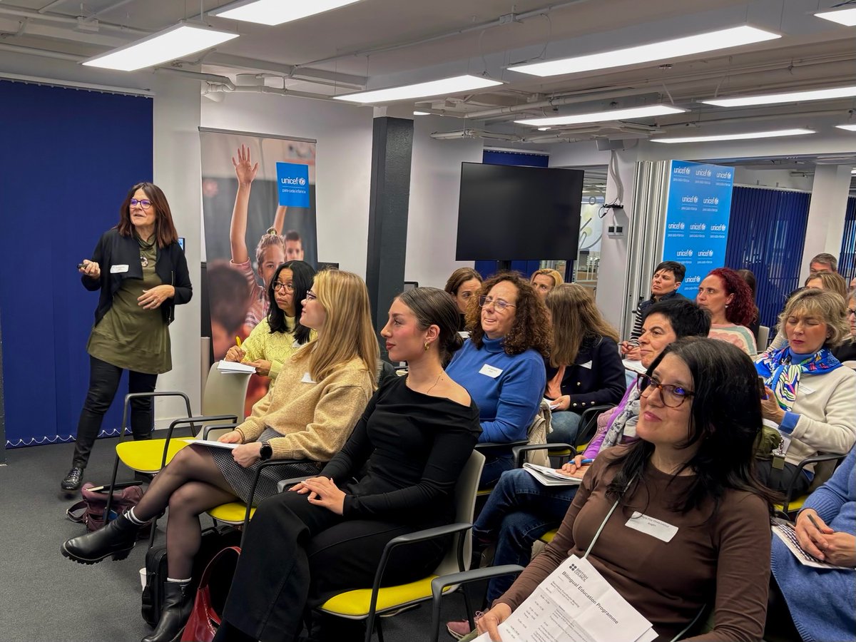 UAMCLIL's tweet image. 🚀 From Research to Schools! 🏫
UAM CLIL Research Group is bringing research into action! Through a seminar with BEP coordinators in secondary schools, we’re ensuring that bilingual education research directly benefits students
@BritishCouncil @UAM_Madrid
#CLIL #Linguistics