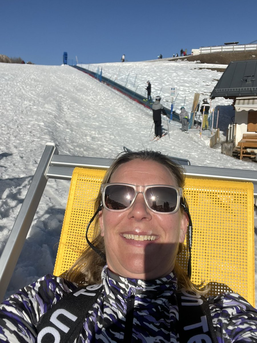 Laatste dag heerlijk genieten! We sluiten een fantastische vakantie af. Mooi weer, goede pistes en heerlijk gezelschap. Wat wil een mens nog meer?