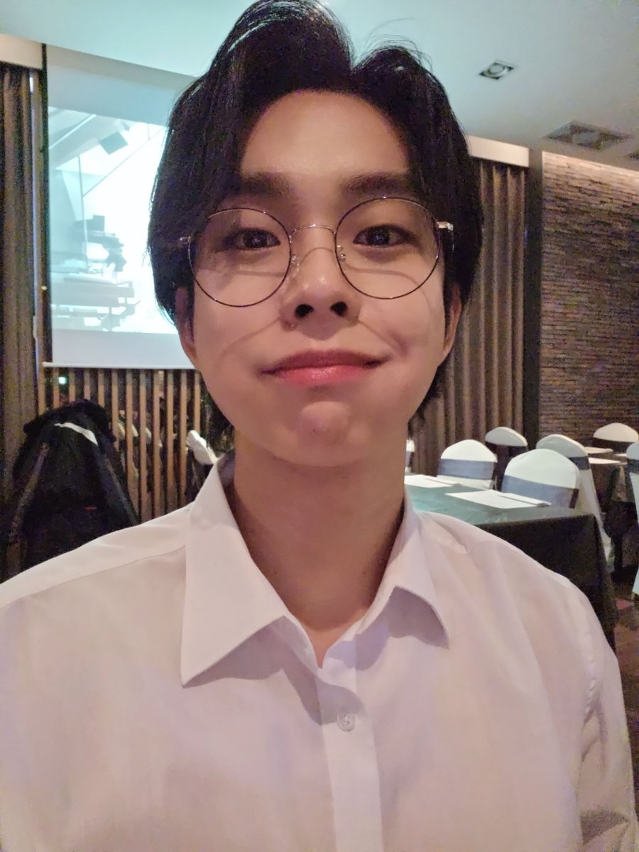 🐳향구 tweet media