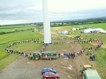 Community energy groups always need more funding—that’s where our Powering Communities Fund comes in! 🙌

Round 7 is now open, offering up to £3,750 for groups with an active or upcoming PPA with us.

Find out more &amp; apply today

🔗 younity.coop/powering-commu…