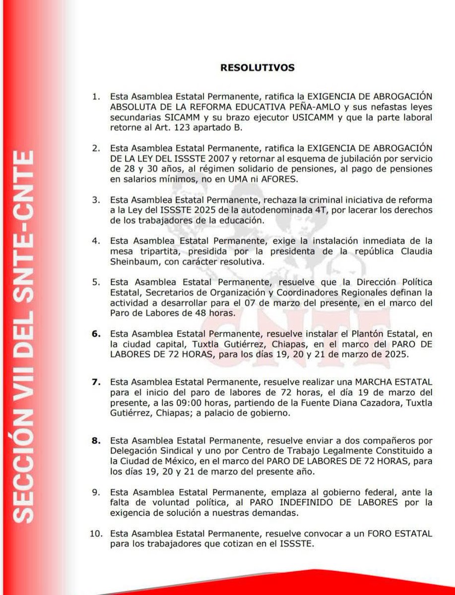 GabyCoutino's tweet photo. Continúa #ParoDeLabores de #Magisterio de #Chiapas. Resuelven la realización de un #PlantónEstatal por 72 horas; del 19 al 22 de este mes. El día 19 habrá #MarchaEstatal en #TuxtlaGtz desde las 9 am, partiendo de #DianaCazadora al parque central. De no resolverse sus demandas, emplazarán al #ParoIndifinido