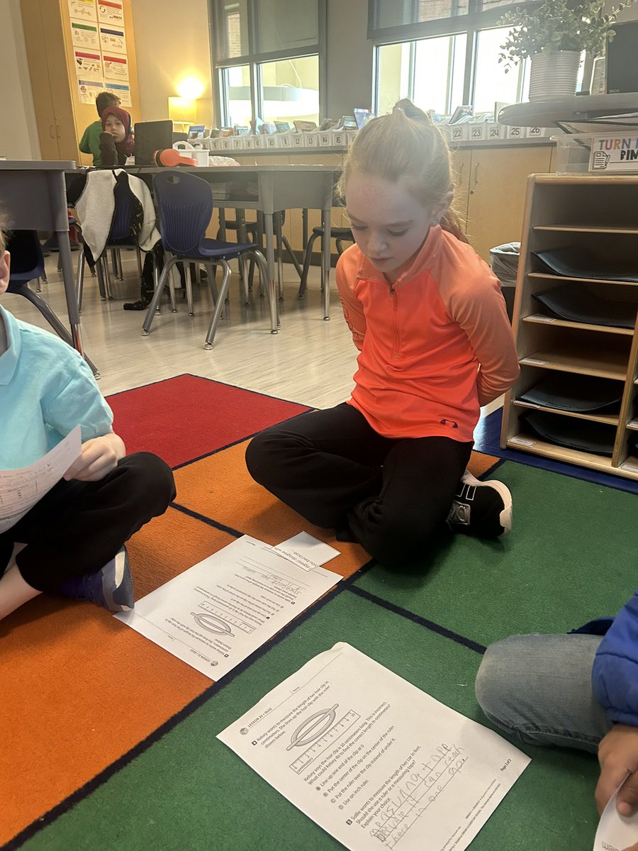 Students used math sentence starters to discuss quiz questions! I love how they were able to explain their thinking and use good listening skills! #UESHAWKS