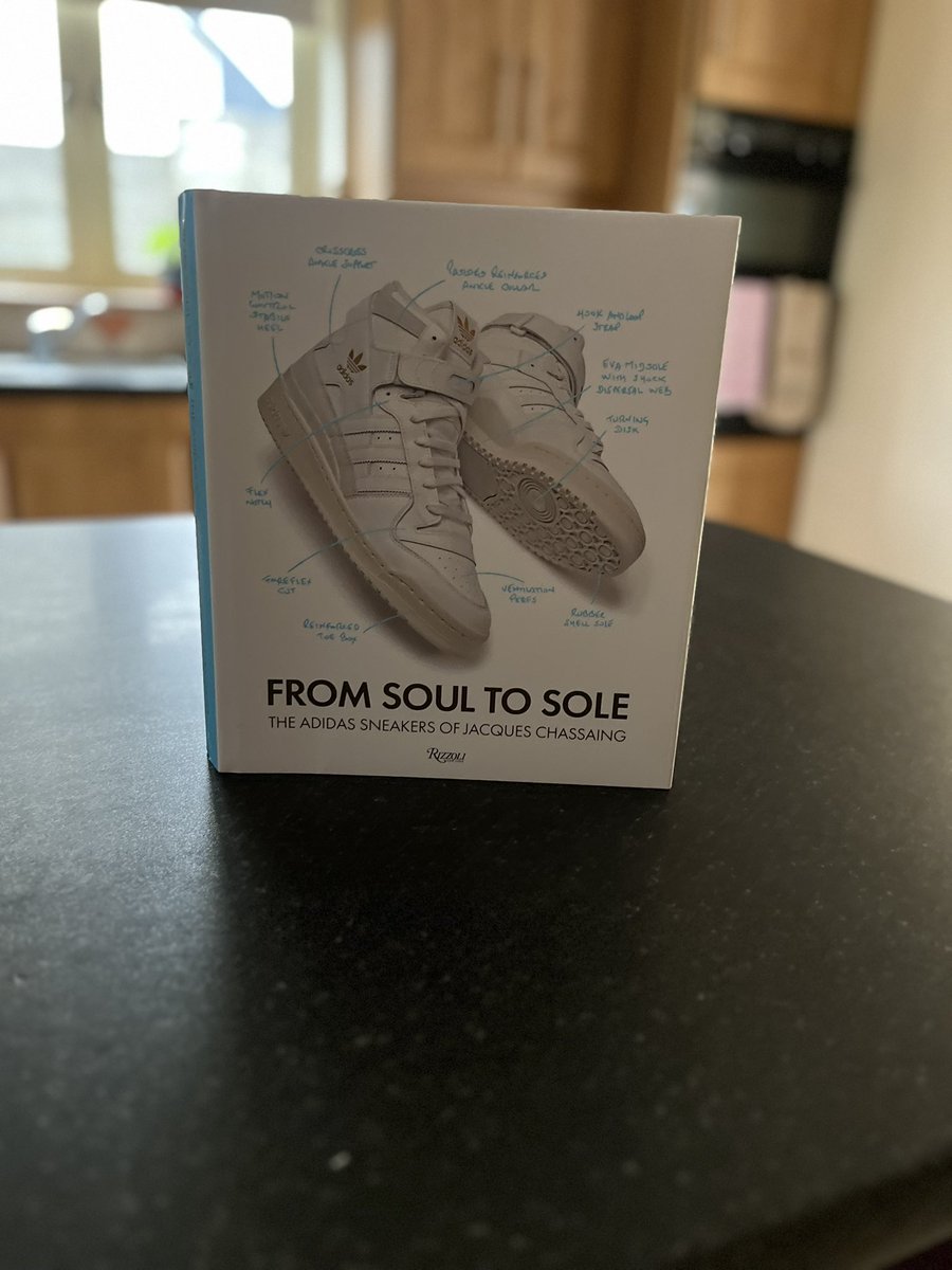 Éanna Casey tweet media