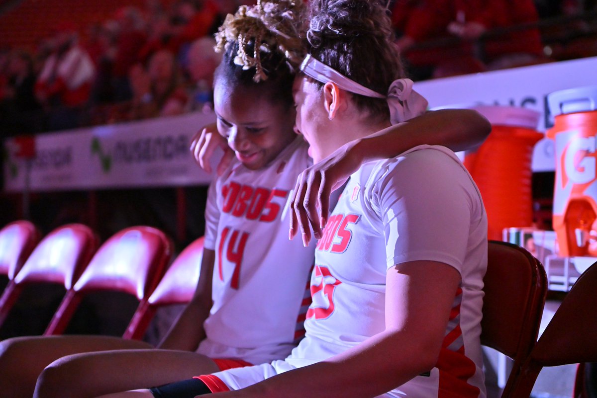 Lobos vs. Aztecs on Monday in the MW Quarterfinals.

PREVIEW: tinyurl.com/mvhwyrzv
#GoLobos