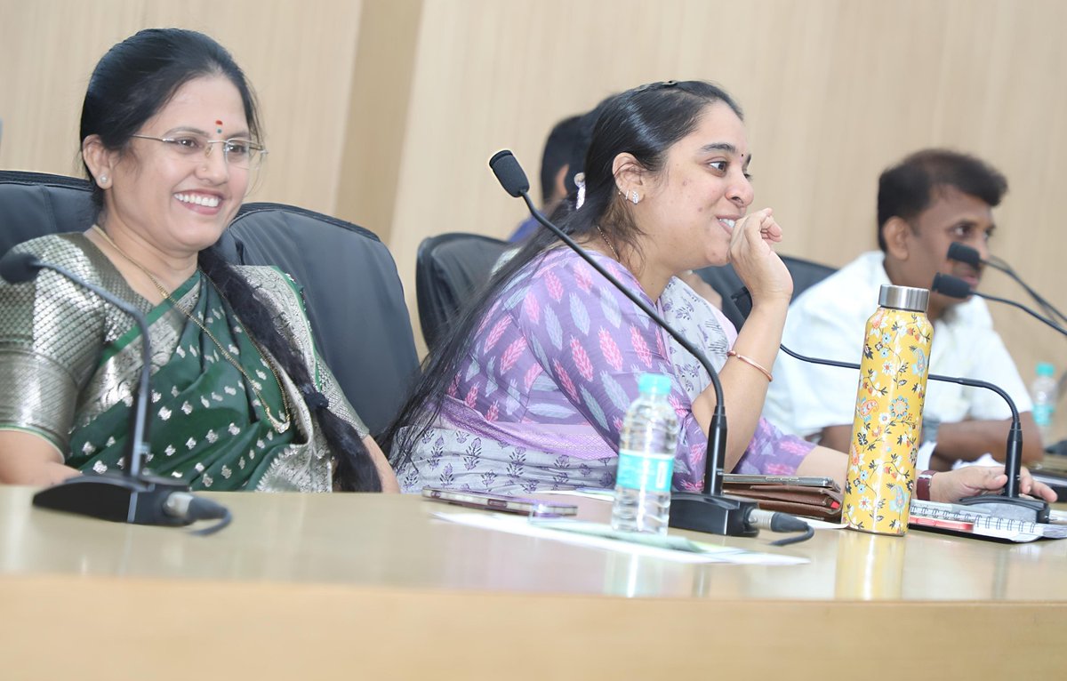 Cyberabad Police (@cyberabadpolice) on Twitter photo #InternationalWomensDay is Celebrated at <a href="/cyberabadpolice/">Cyberabad Police</a> Commissionerate
highlighting important issues such as gender equality,and abuse against women. On this occasion <a href="/CPCyberabad/">Avinash Mohanty IPS</a> extended his heartfelt greetings to all the women working under the Cyberabad Commissionerate. #InternationalWomensDay is Celebrated at <a href="/cyberabadpolice/">Cyberabad Police</a> Commissionerate
highlighting important issues such as gender equality,and abuse against women. On this occasion <a href="/CPCyberabad/">Avinash Mohanty IPS</a> extended his heartfelt greetings to all the women working under the Cyberabad Commissionerate.