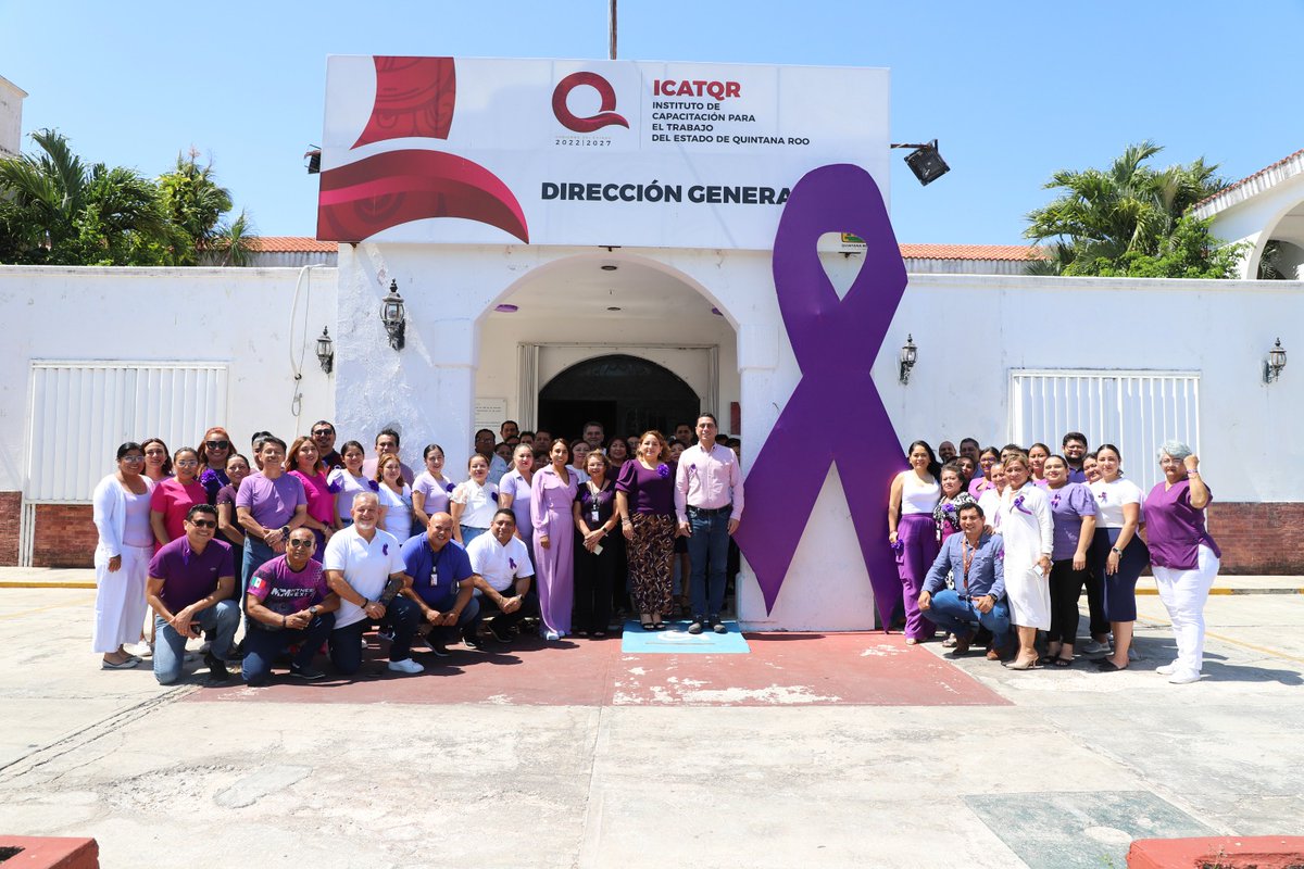 En el ICATQR conmemoramos este 8 de marzo, reconociendo la lucha y la fortaleza de las mujeres. Sigamos trabajando juntos por la igualdad y el respeto. #UnidosparaTransformar <a href="/MaraLezama/">Mara Lezama</a>
<a href="/alejandro_aaav/">Alex Alamilla Villanueva</a>