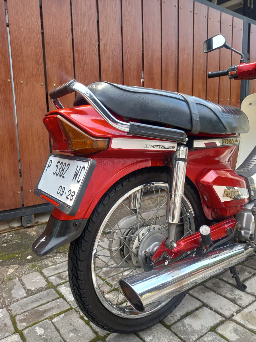 Prima asli merah merondaaaa
Seperti partai banteng 😆
Biar gak samaan dijalan
Jarang terjadi
Gasss

Harga reply aja