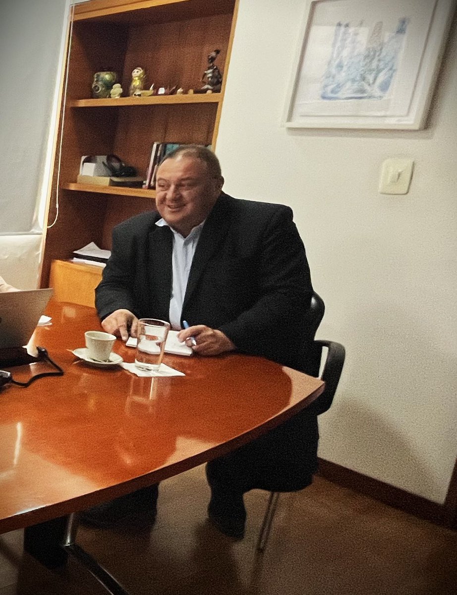 sintraminerales's tweet photo. Extendemos un saludo fraternal al  Sec. Gral. saliente @nelsonjvt de @MinEnergiaCo quien demostró que: una gran capacidad de gestión es compatible con la humildad y el trabajo digno para los compañer@s. Destacamos su gran disposición al diálogo y la concertación #GRACIAS https://t.co/irycScEnP5