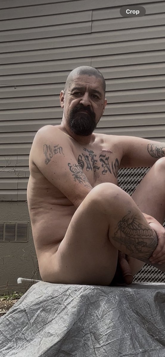 DavidLexen's tweet photo. Enjoying a warm nude Friday here in Texas and just remember nudism naturism is more than just being naked. It’s about accepting yourself as well as others and enjoying everything around you take care. Have a great Friday and always stay nude. https://t.co/ErUwyoJyKl