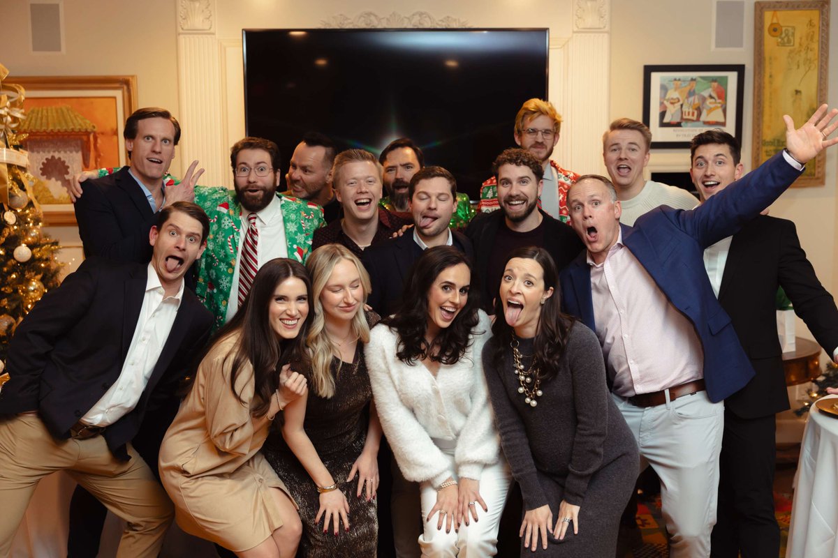 Happy #EmployeeAppreciationDay! 🎉 Grateful for our dedicated team who make everything we do possible. Your hard work and commitment never go unnoticed! #LeadersReady💥