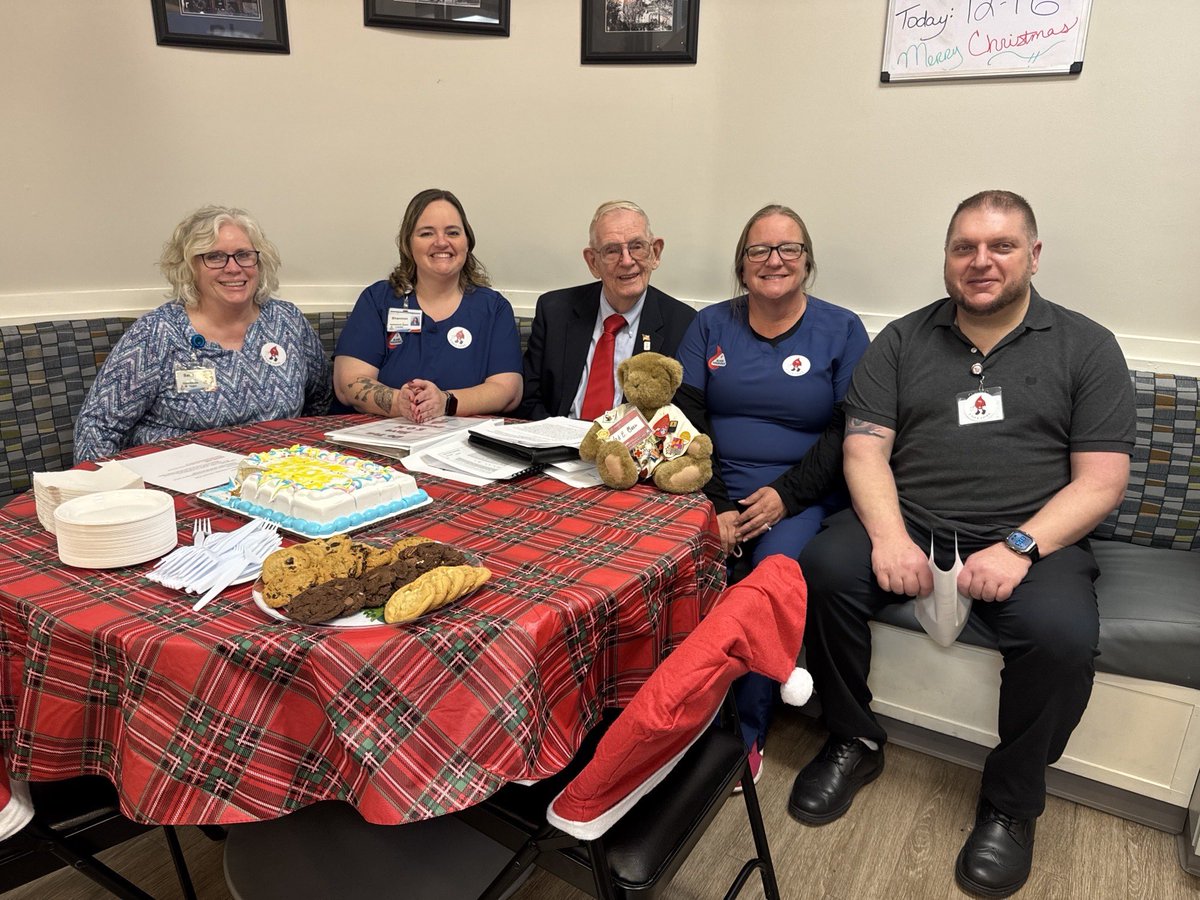 It’s #employeeappreciationday ‼️ We’re so grateful for all of our employees that make life saving possible!