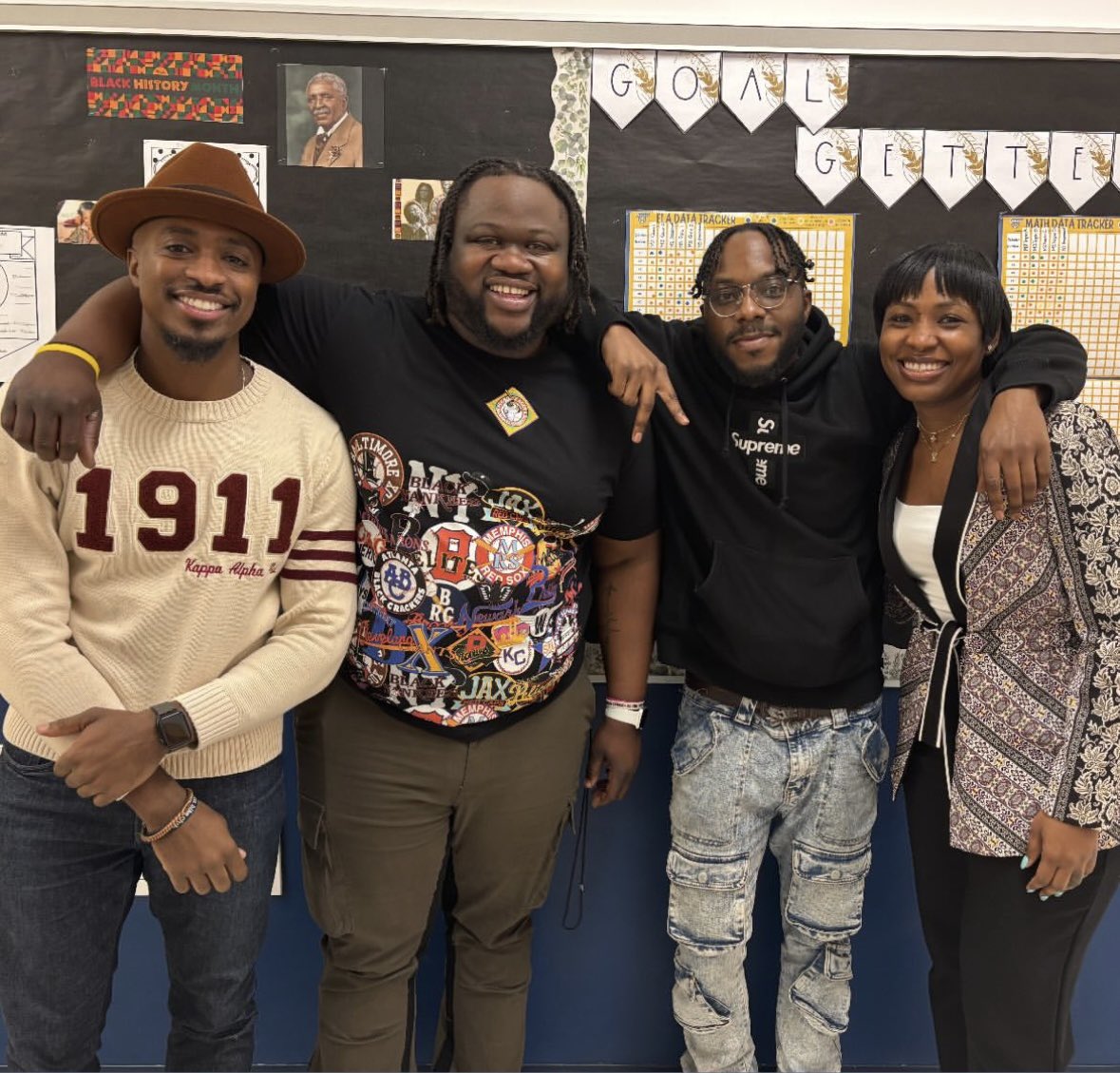 YaritzaV_'s tweet image. Today was a good day!! 

I spent the morning inspiring young minds at @DemocracyPrep Endurance Elementary in the Bronx, NY alongside fellow @ualbanyalumni. 

💜💛 UA—-U Know!!

#CareerDay #UAlbanyAlumni #DemocracyPrep #McKenziesAdventures