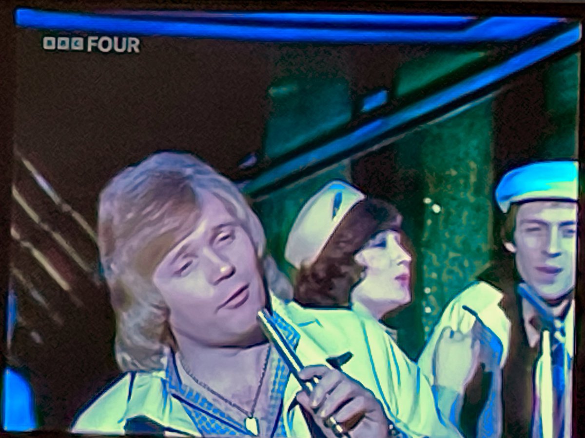 coyknorth's tweet image. The Dooleys - surprise appearance by David Icke on lead vocals. #TOTP #totp79