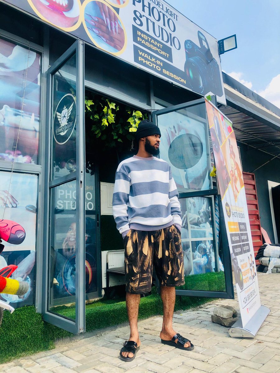 YOUNGSW28677356's tweet photo. Life have show Me a lot https://t.co/JVt3ZNWFcQ