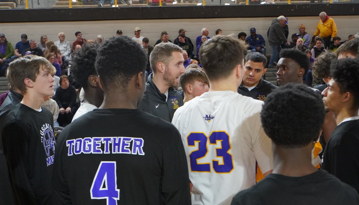 Muscatine senior Kayvion Hodges was named the MAC boys basketball player of the year today.

Hodges averaged 20.5 points and 5.3 rebounds per game for the Muskies, who won their first MAC title in 22 years.

Muscatine's Luke Turelli was selected as the MAC coach of the year.
