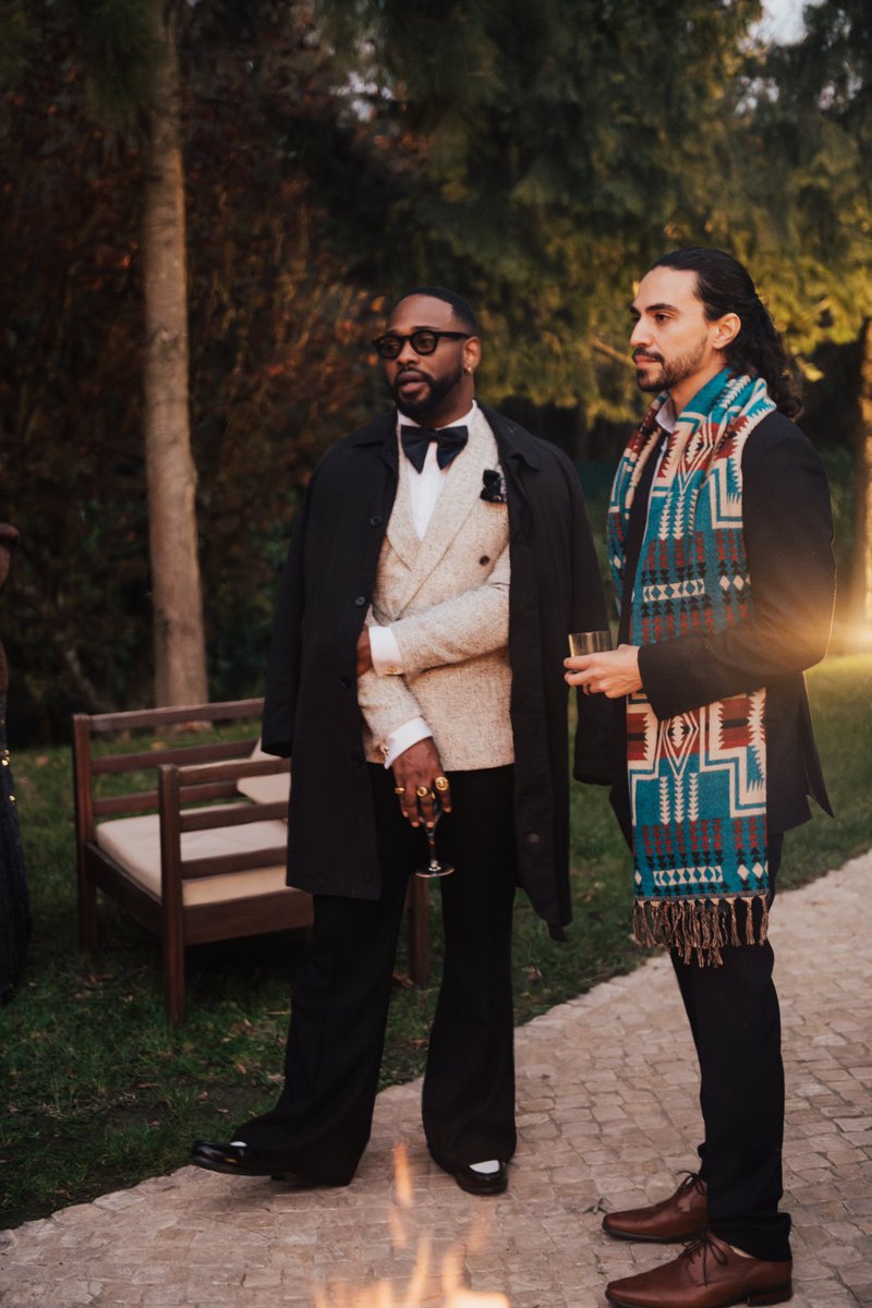 ERICdeSegundo's tweet image. The paparazzi caught me slipping 😒