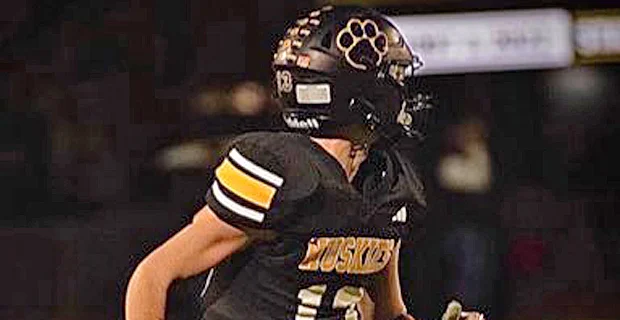 BrandonHuffman's tweet photo. Hughson (Calif.) tight end/receiver Bryce McDaniel has the ability to play multiple spots on offense as well as a reunion with his brother https://t.co/cfKCVqLVV5 https://t.co/uR3wYGI4HP