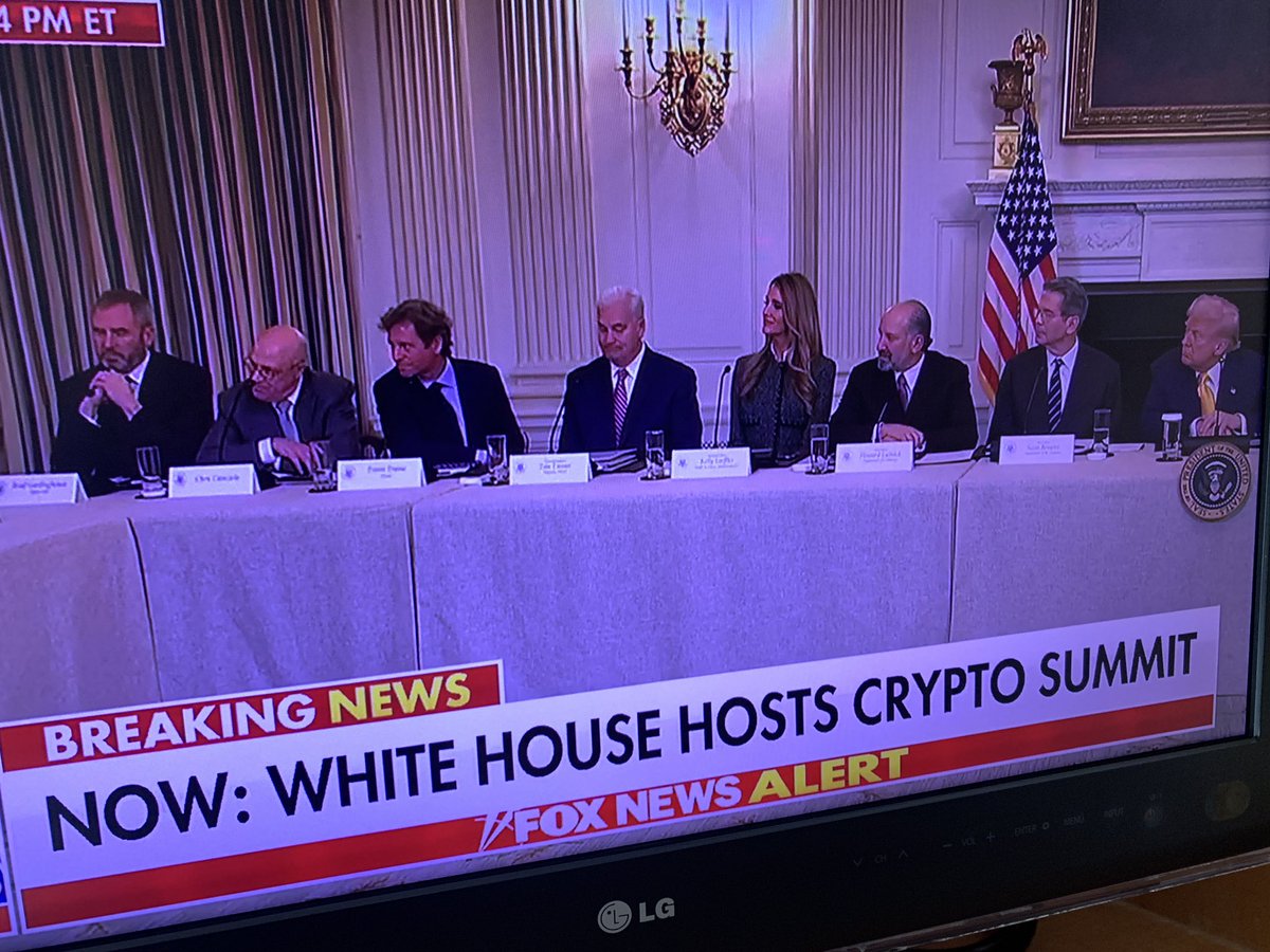 FireHodler's tweet photo. xrp has a seat at the big boy table!  $xrp🚀 https://t.co/MyXt1NHAWA