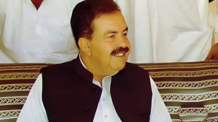 asmat aman sumalani (@asmatamansumal2) on Twitter photo گورنر بلوچستان جعفر مندوخیل سے صحافی نے سوال کیاکہ سرفراز بگٹی حکومت کوایک سال مکمل ہونےپرکیاکہےگےگورنرنےکہاکہ کبھی خودکی تعریف نہیں کی تو <a href="/PakSarfrazbugti/">Sarfraz Bugti</a> کی تعریف کیسےکرو۔توایک اورصحافی نےکہاتوشہبازشریف کی بھی تعریف نہیں کرینگےتوگورنرصاحب نےکہامیاں صاحب کی توبات ہی کچھ اور ہے گورنر بلوچستان جعفر مندوخیل سے صحافی نے سوال کیاکہ سرفراز بگٹی حکومت کوایک سال مکمل ہونےپرکیاکہےگےگورنرنےکہاکہ کبھی خودکی تعریف نہیں کی تو <a href="/PakSarfrazbugti/">Sarfraz Bugti</a> کی تعریف کیسےکرو۔توایک اورصحافی نےکہاتوشہبازشریف کی بھی تعریف نہیں کرینگےتوگورنرصاحب نےکہامیاں صاحب کی توبات ہی کچھ اور ہے