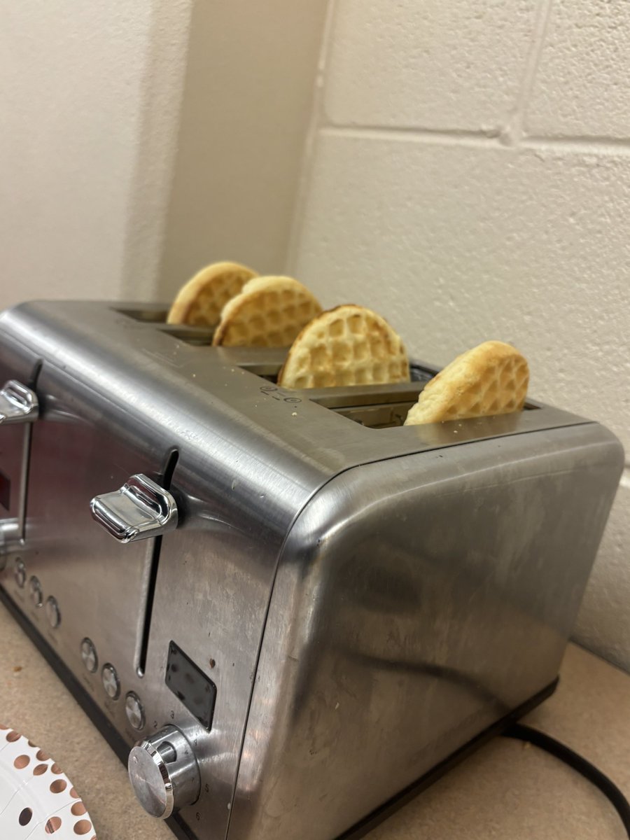 Exploring history one page at a time! Tex Hill Social Studies book club and our one of a kind librarian enjoyed their Breakfast and Books meeting this morning! 📚<a href="/TxHillPrincipal/">Michele Ramirez-C</a> <a href="/NEISDLibrary/">NEISD Library Srvcs.</a>