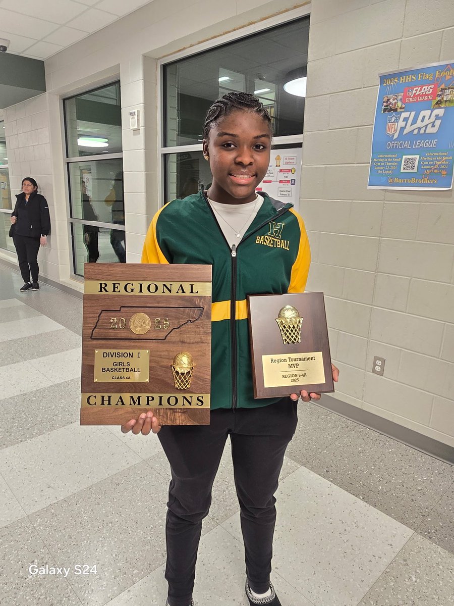 Eboni Donaldson stays winning! 🏆

From District MVP to Region MVP—all in one week! 🏀💪🏾 The grind, the dedication, and the heart she puts into the game is unmatched. Region Champion &amp; MVP—let’s gooo! 🚀

#EboniDonaldson #RegionMVP #ChampionMindset #FamilyIsEverything