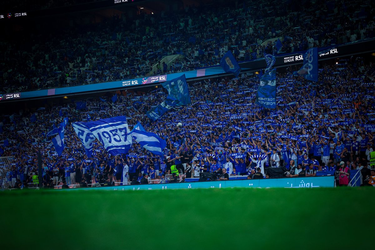 #الهلال_الفيحاء
تاريخي:
⚽️ الهلال هو أول نادي يسجل في (60) مباراة متتالية في دوري المحترفين 🔝 👑