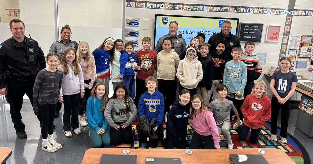 Our officers had a fantastic week at MES discussing how we can challenge and support each other in becoming responsible digital citizens. These students understand how to create and connect safely online. A special thank you to Mrs. Dersham! #greatlivesmadehere #madeiraohiopd