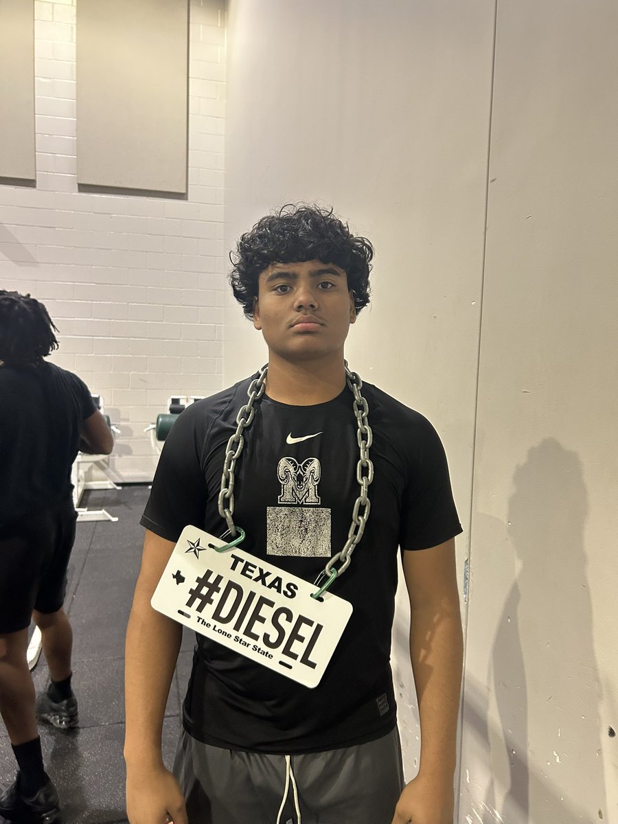 Coach_Piker's tweet image. This week’s @MCRamFootball #DIESEL OL of the week is:

Daniel Montesinos

#RamTough #Ram3500 #CreekMayde