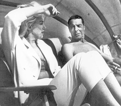 Did you know that legends Joe DiMaggio and Marilyn Monroe used to spend sunny days here in the Sunshine City? 

Learn more by joining The St. Petersburg Museum of History and Star Trolley for our Historic Baseball Tour on Saturday, March 8th!  
lp.constantcontactpages.com/ev/reg/wd2znhc