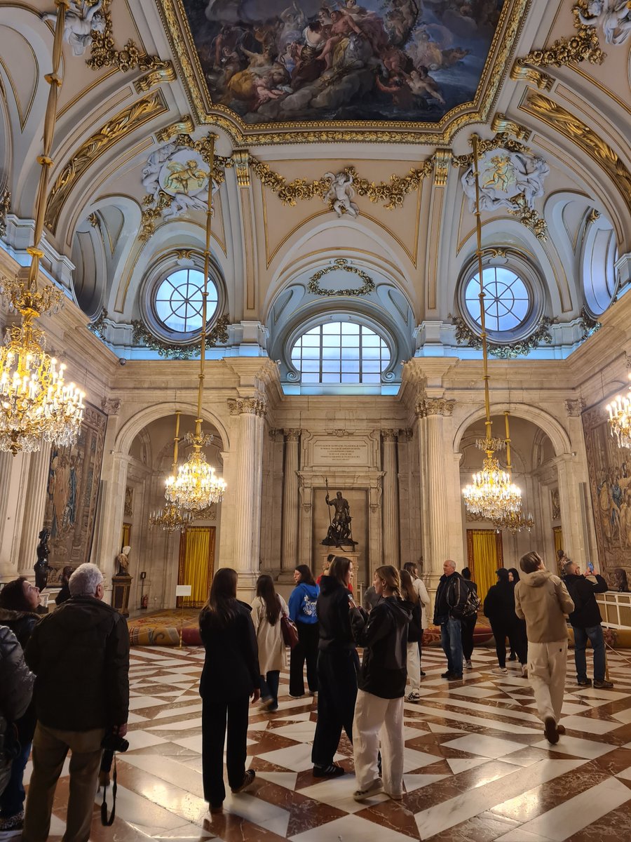 Clevedon Languages tweet media