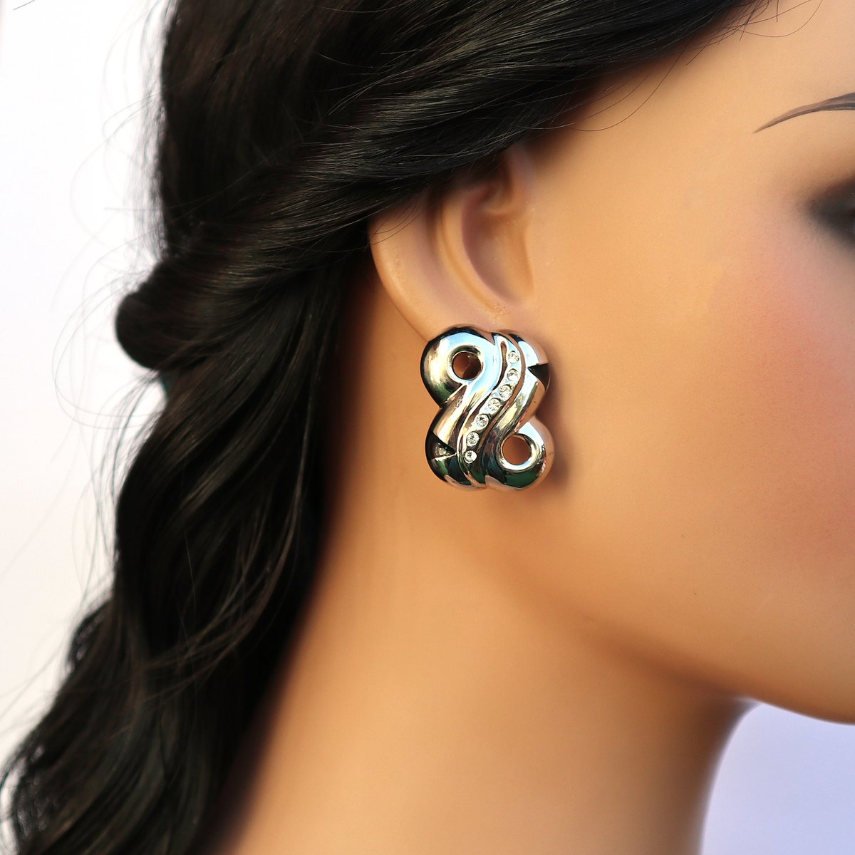Handmade Eternity Clip-On Earrings, Infinity clip on ,Elegant Dainty Jewelry &amp; Accessories, Handmade kitsch Earrings, Faux bizoux etsy.me/43ukqsi μέσω <a href="/Etsy/">Etsy</a>