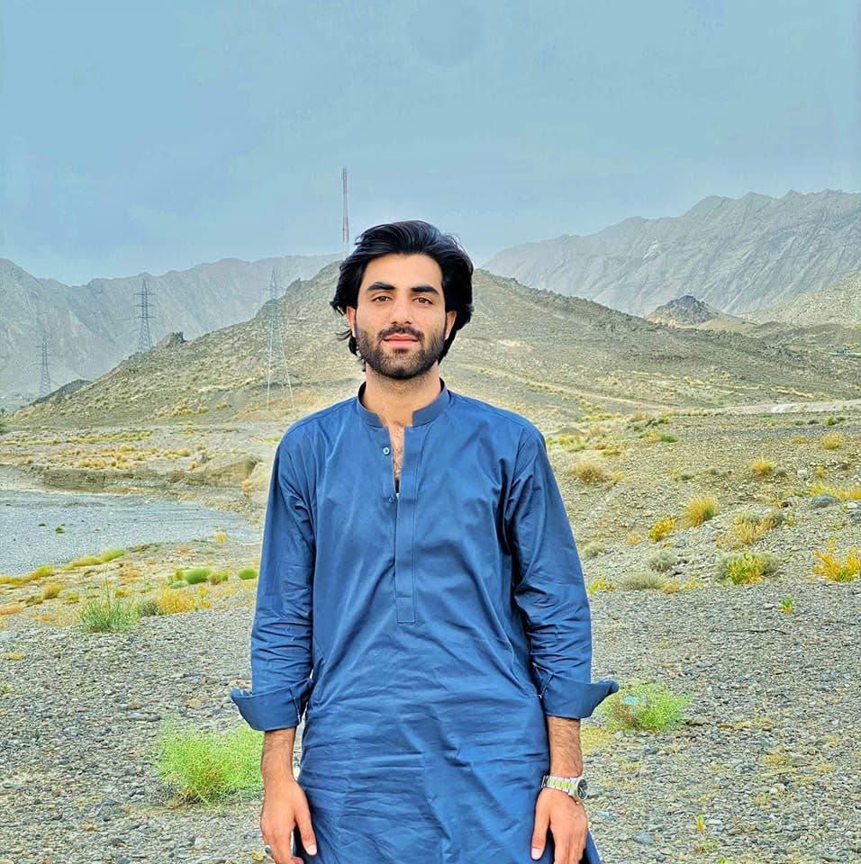 Qadeer_Baloch33's tweet photo. Their needless disappearance, requires an essential appearance! Let these birds fly in an open sky without any fear!
#ReleaseAshfaqBaloch 
#ReleaseSajjadIshaq 
#SaveBalochStudents https://t.co/TS6upafmv1