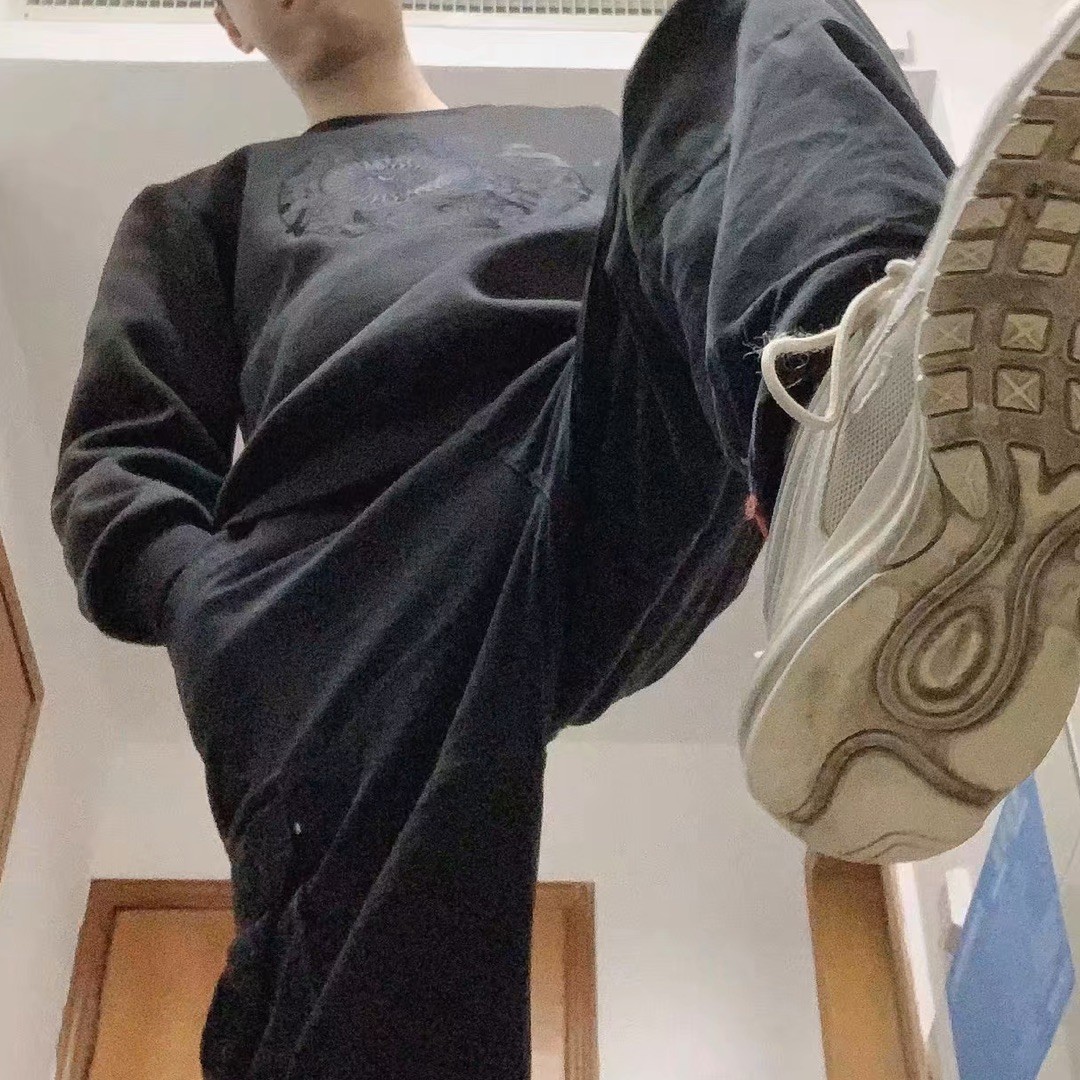 atms1944238's tweet photo. 找各行业的傻逼奴隶来生活化伺候组成奴隶家庭，主人下面，职业身份越是低贱在家里地位越高，也许白天你是个傻逼送外卖的，下班脚底下却跪着一个正装精英，心动的傻逼喜欢反差身份羞辱的傻逼加3039295726了解更多 https://t.co/Zs0LFQfze6