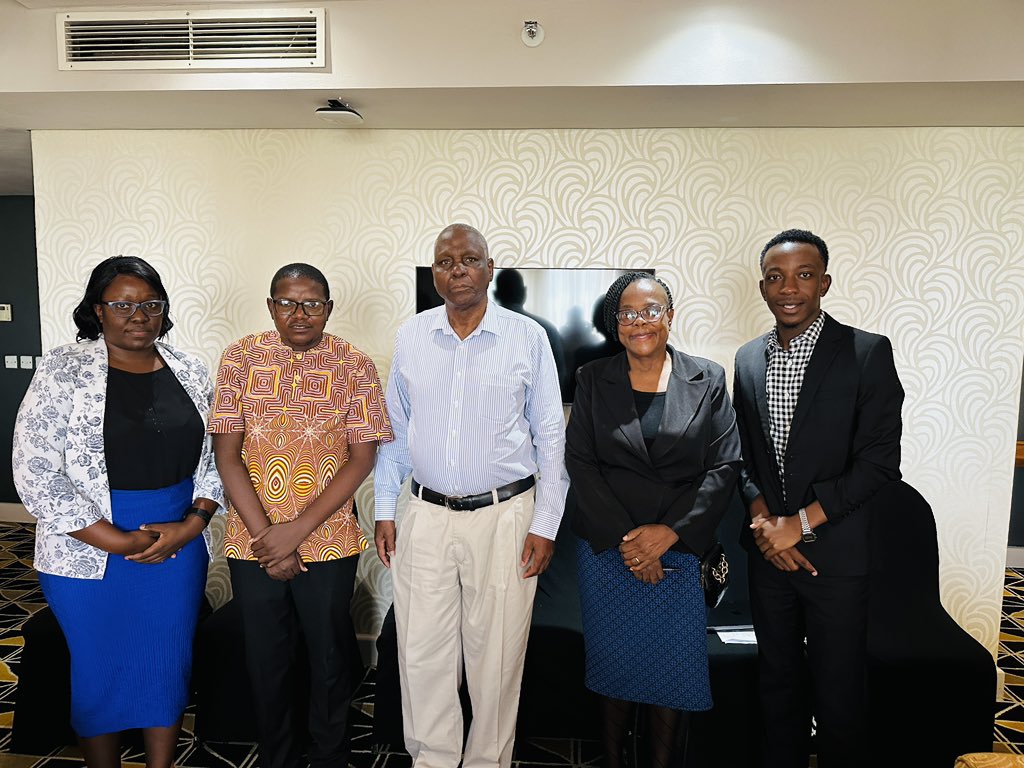 2/2 We provided him with an update on the campaign, what we have done so far, lessons learned, successes from the pilot province (Mash Central), as well as our next steps. He complimented the work we are doing &amp; guided us on how best we can make the campaign even more effective