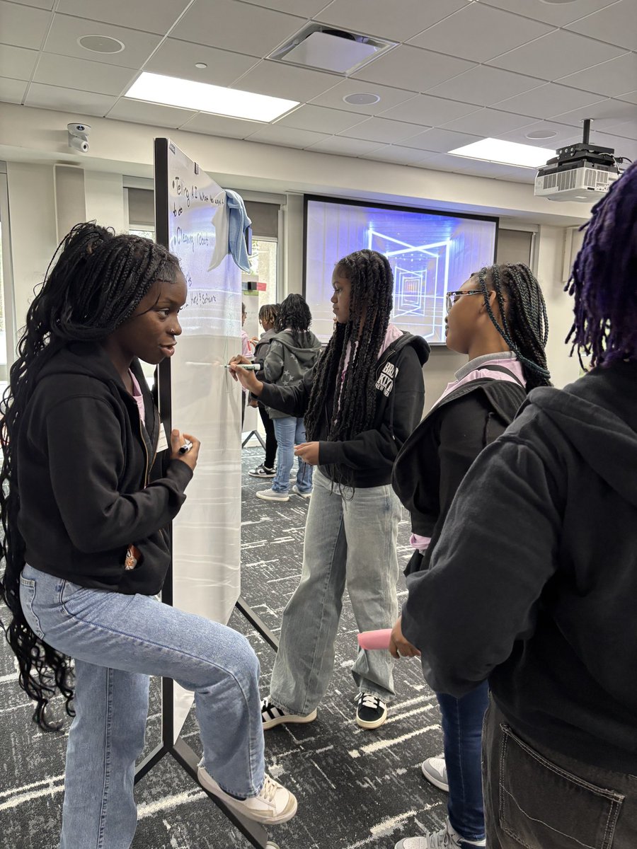 Waters18Waters's tweet photo. Girls hard at work in their Design Thinking workshop!! Thank you Lenovo!
@WestoverHS 
@ccscte https://t.co/nH4lcMQDuj