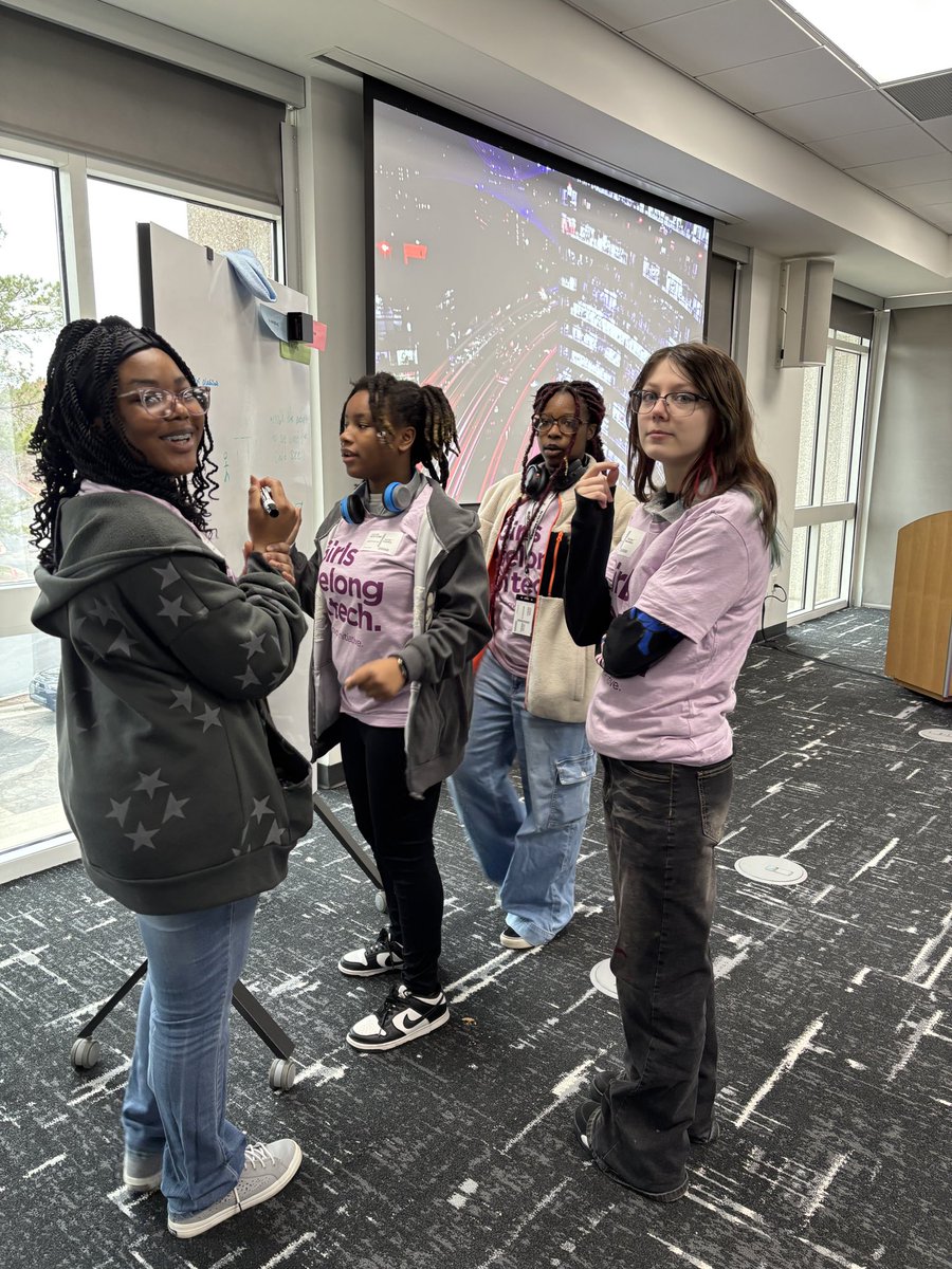Waters18Waters's tweet photo. Girls hard at work in their Design Thinking workshop!! Thank you Lenovo!
@WestoverHS 
@ccscte https://t.co/nH4lcMQDuj