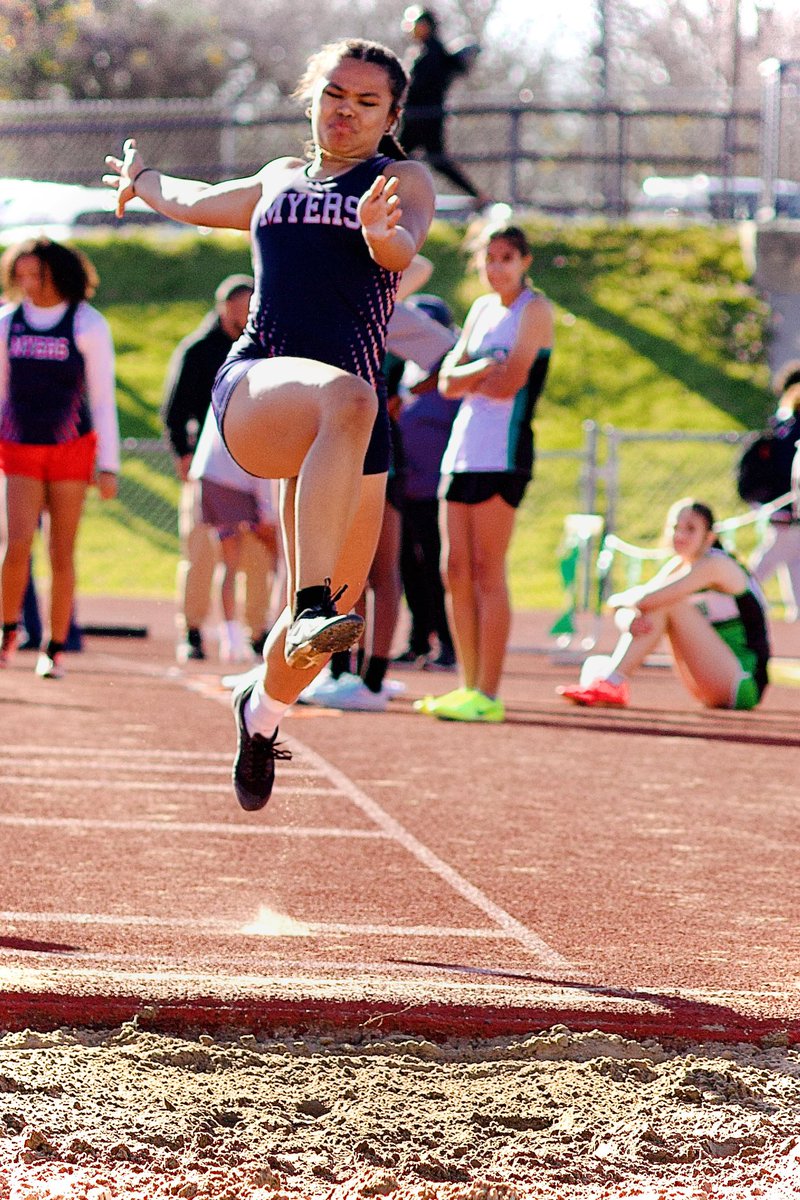 CalvinLDavis3's tweet photo. This one is starting to cook! New journey begins!
We have another long jumper! #Kanai #Up #Next https://t.co/RIiRAL4zEL