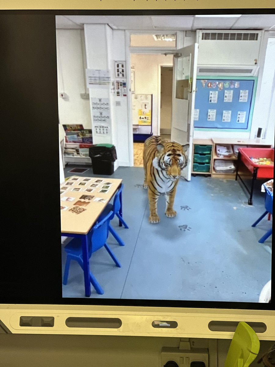huntingdonlead's tweet photo. Here is the length our staff will go to to make learning fun for the children. The children have been reading ‘A Tiger who Came to Tea’. They baked cakes, made special tiger plates and then what a surprise a real life tiger joined them! 🐅🐅🐯#makelearningfun https://t.co/Fmrlnx2U6e