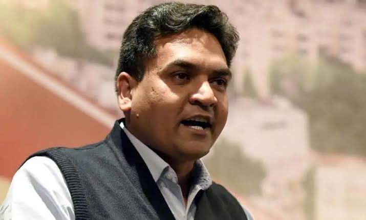 LiveLawIndia's tweet image. Delhi Court rejects Kapil Mishra’s plea against summoning order in FIR over his allegedly communal tweet that 2020 assembly polls would be a contest between “India &amp;amp; Pakistan.”

Court says Mishra used ‘Pakistan’ word skilfully to spew hatred and it was brazen attempt to promote