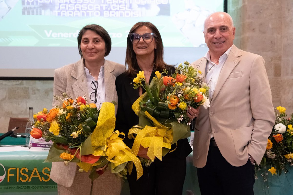 FisascatTABR's tweet photo. 🔹 IV #Congresso Fisascat Cisl Taranto Brindisi:

“#promuovere e #partecipare tra #territorio e #terziario🍀”

#MariellaVinci eletta prima Segretaria Generale! Con lei in Segreteria #AntoniaMiraglia e #FrancescoCrisanto.

#Cisl #FisascatCisl #Fisascat #Taranto #Brindisi https://t.co/KIAA8eZqfD