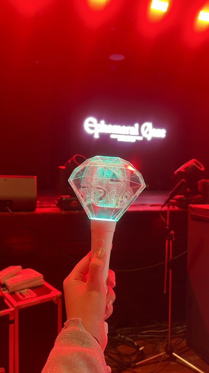 jjongzo's tweet photo. I GOT BARRICADE https://t.co/8Aax3Vx2U4