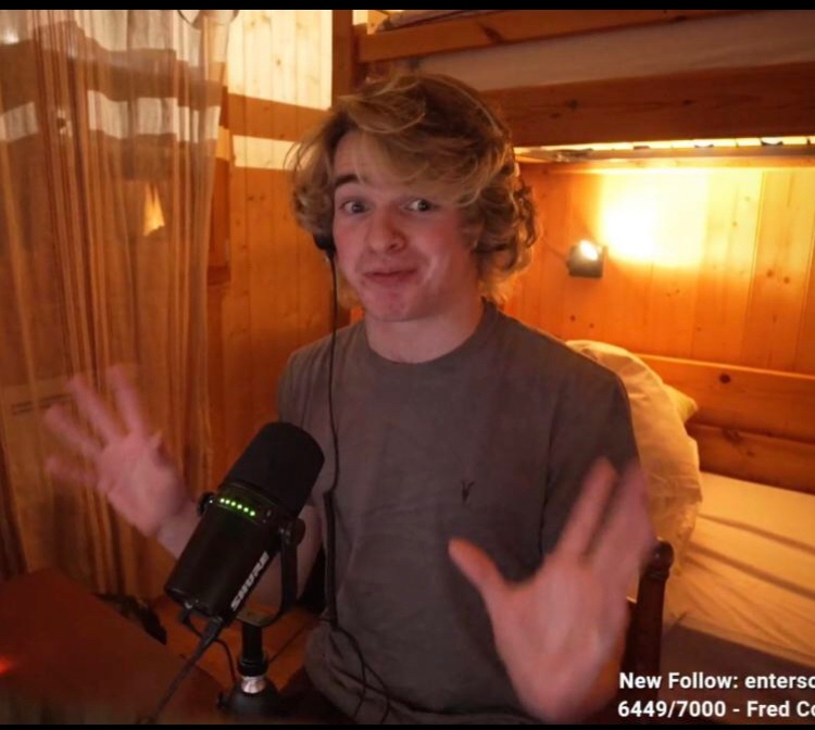 HI HI HIIIII I AM BACK MOOTS!! IT HAS BEEN A BIT..
HOPE ALL OF YOU ARE DOING GOOD!! <3