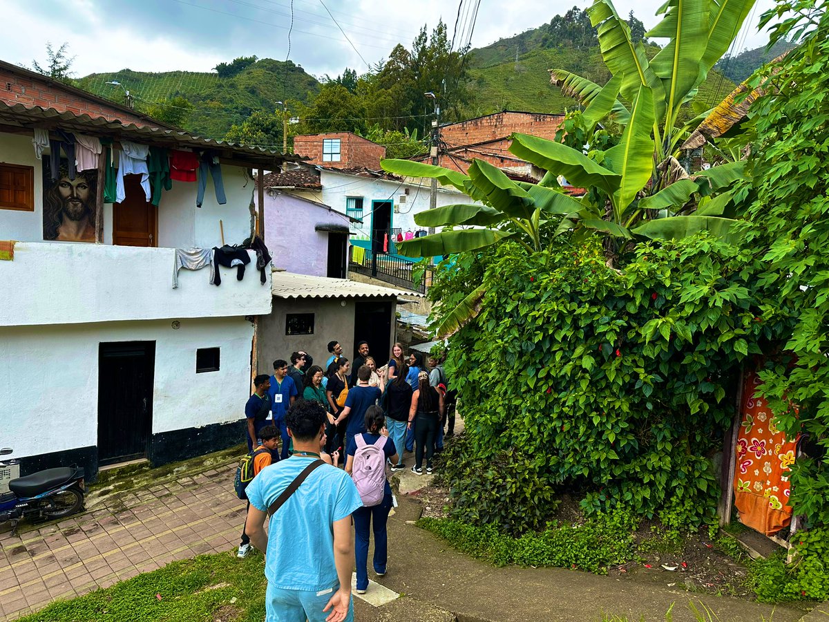 Norman Beatty (@normanbeattymd) on Twitter photo We are finishing up our week with <a href="/Medicina_UdeA/">Facultad de Medicina | Universidad de Antioquia</a> for service learning trip #Medellín What an amazing experience for our students. So grateful for our partners <a href="/UdeA/">Universidad de Antioquia</a>! <a href="/UFMedicine/">UF Medicine</a> <a href="/UFatWork/">UF at Work</a> <a href="/GlobalGators/">University of Florida International Center</a> <a href="/UF_IDGM/">UF Div of Infectious Diseases & Global Medicine</a> We are finishing up our week with <a href="/Medicina_UdeA/">Facultad de Medicina | Universidad de Antioquia</a> for service learning trip #Medellín What an amazing experience for our students. So grateful for our partners <a href="/UdeA/">Universidad de Antioquia</a>! <a href="/UFMedicine/">UF Medicine</a> <a href="/UFatWork/">UF at Work</a> <a href="/GlobalGators/">University of Florida International Center</a> <a href="/UF_IDGM/">UF Div of Infectious Diseases & Global Medicine</a>