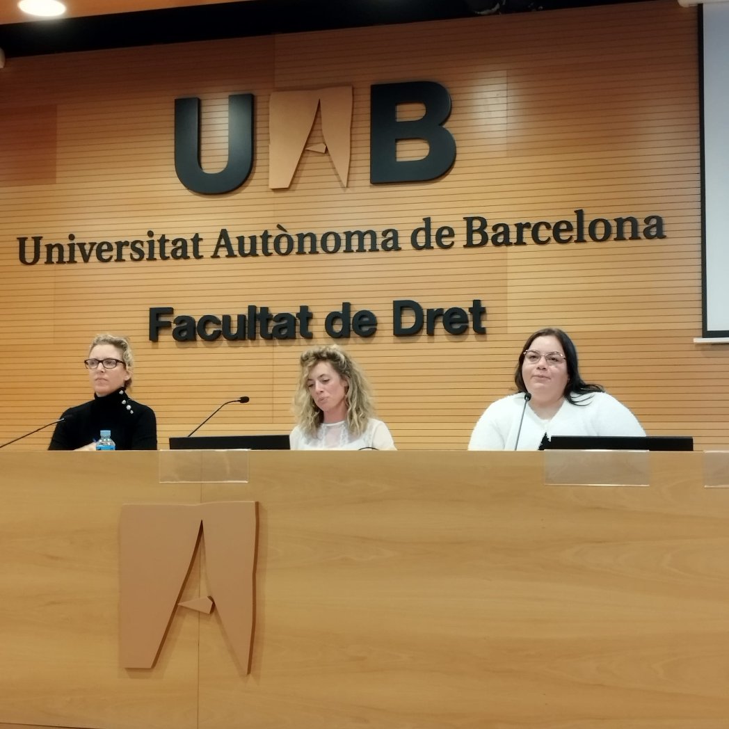 becalpy's tweet photo. 👩‍🎓Fátima Silvero, quien está haciendo un Doctorado en Derecho en 🇪🇸, a través de #BECAL, expuso sobre la Seguridad Social en Paraguay y los desafíos para la ampliación de la protección social, durante la Jornada del Día Internacional de la Mujer

Leé más: https://t.co/W5dA9D845p https://t.co/5Jid4OT2i2