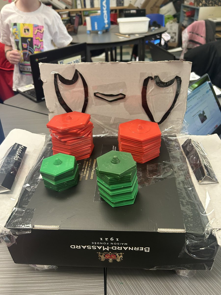 MsKeyota's tweet photo. STEAM Week ~Science ~ Testing our chairs 3 times to see if it holds a load of 1 Kilogram.  Bravo!!! 🙌 @OttCatholicSB @CorpusOCSB #Ocsbsteamweek https://t.co/hu31qRsOdh