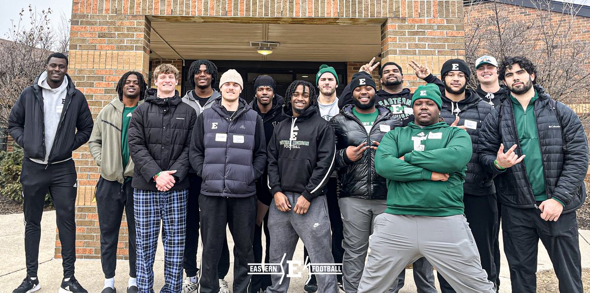 EMUFB's tweet photo. Our guys had a great time at Perry Early Learning Center today! Always love being out in our Community. #ETOUGH ⛓️ #IMPACTMEN https://t.co/656opnCLJT