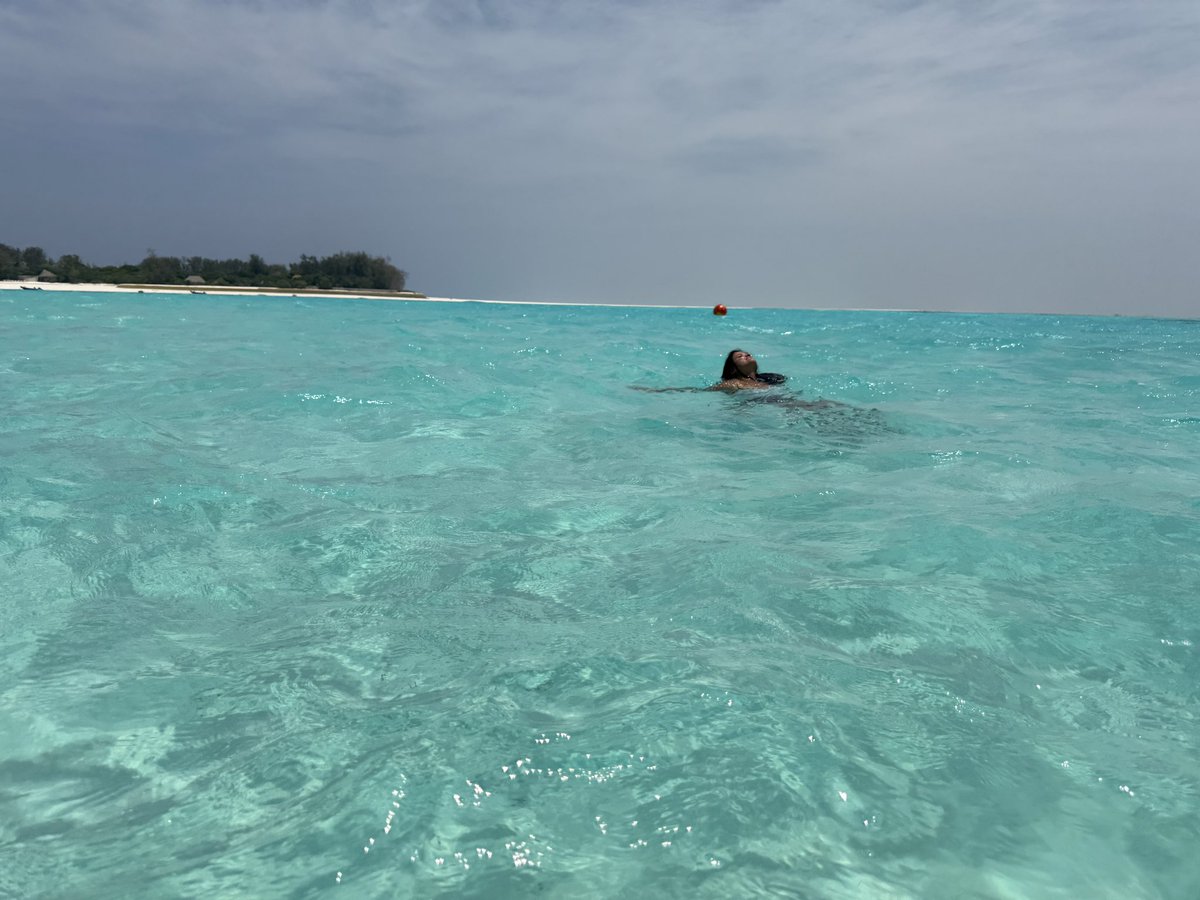 JJacky123's tweet photo. Mnemba Island: a private paradise off the coast of Zanzibar! 🏝️✨ Crystal-clear waters, white sandy beaches, and incredible marine life make it a dream destination. 🌊🐠 #MnembaIsland #Zanzibar #TropicalParadise #IslandEscape https://t.co/zX0lZpgLdN