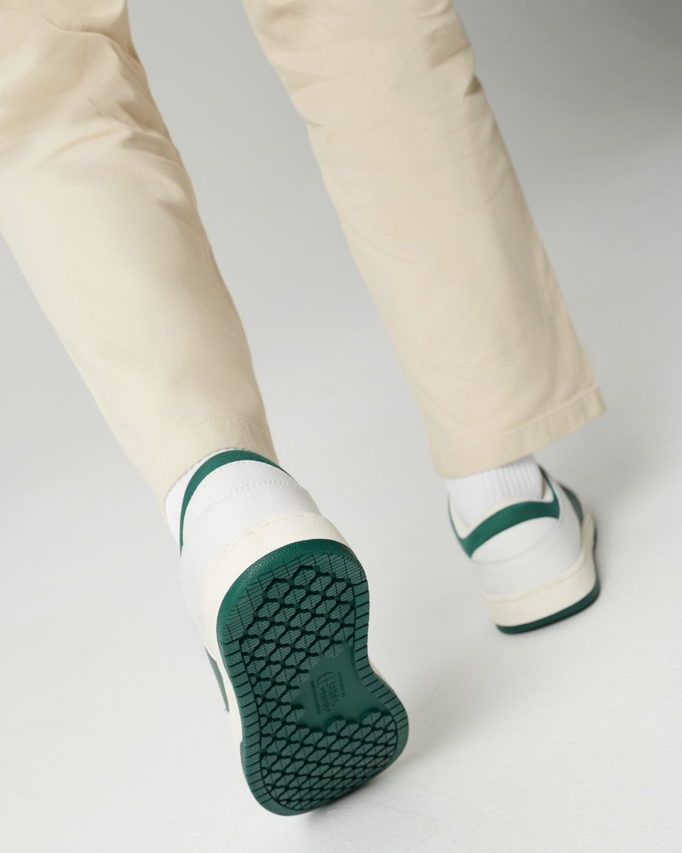 shoesforcrews's tweet image. The all-new Greer, now in 3 bright, new, awesome colors, as well as uniform-approved all black. Slip resistance has never looked so rad. shoesforcrews.com

#nonslip #shoesforcrews #slipresistant