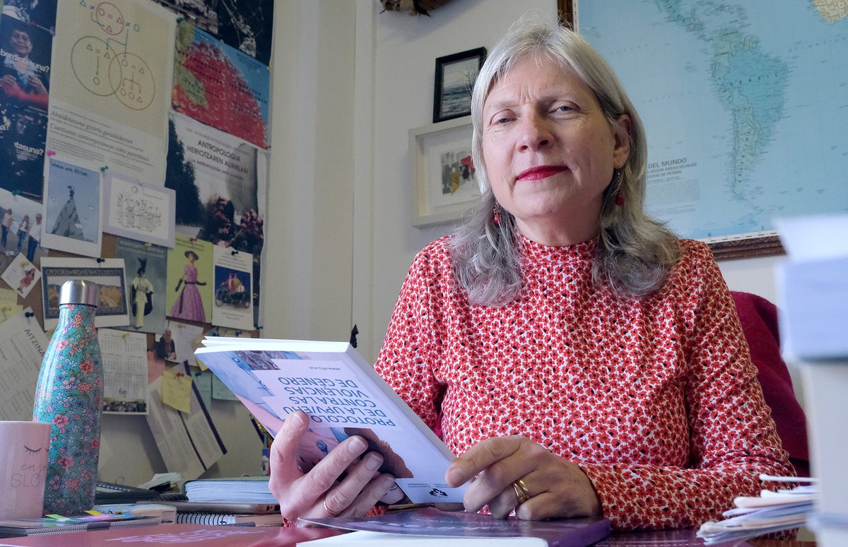 Maggie Bullen antropologo feminista da eta migrazioa, hizkuntza eta aniztasuna ikertu ditu, hala nola generoa, jaiak eta erritualak. Hura da unibertsitateko Berdintasunerako zuzendari berria, eta karguaren erronkei buruz hitz egin digu.

Irakurri elkarrizketa hemen: